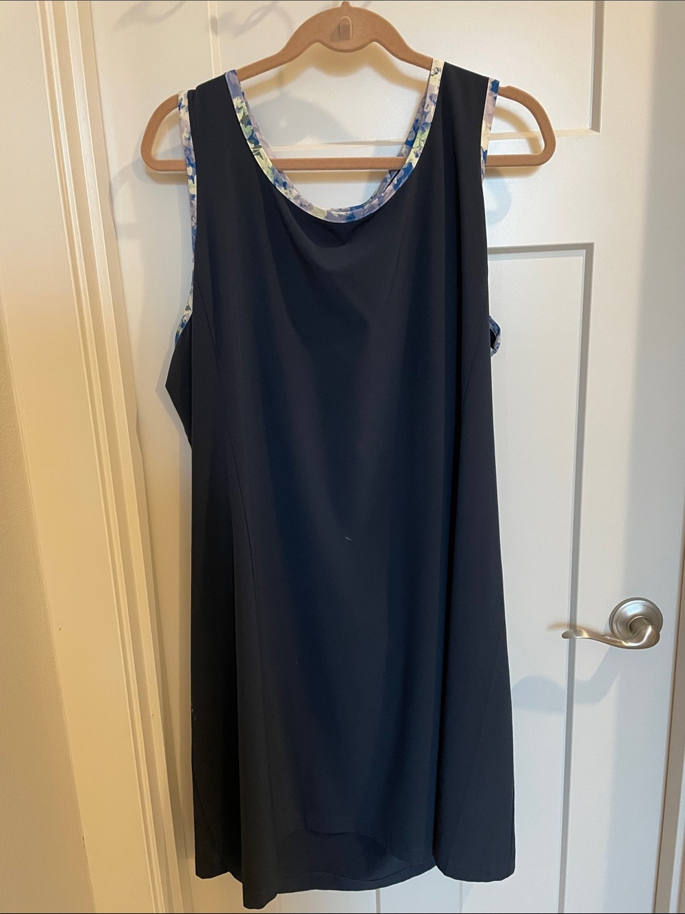 Sleeveless dark navy Shift Dress with Floral Trim